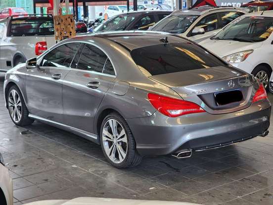 MERCEDES-BENZ-CLA 200-2016