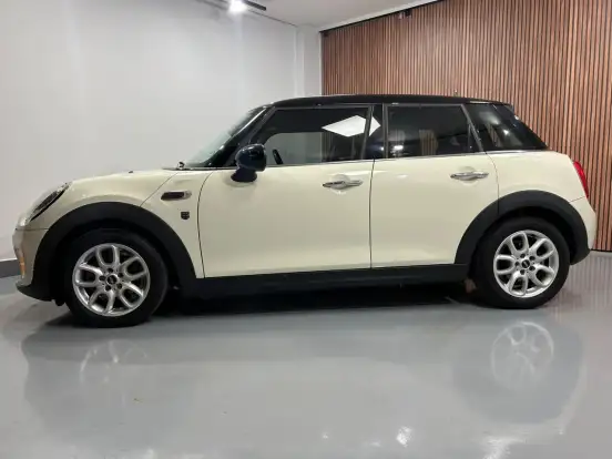 MINI-COOPER-1.5 12V TURBO GASOLINA 4P AUTOMÁTICO MINI-COOPER-2015