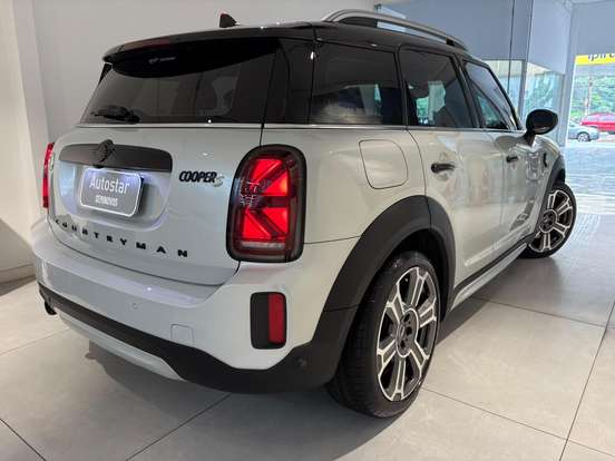 MINI-COUNTRYMAN-2022