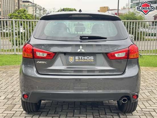 MITSUBISHI-ASX-2015