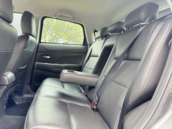 MITSUBISHI-ASX-2015