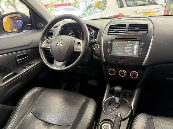 MITSUBISHI-ASX-2015