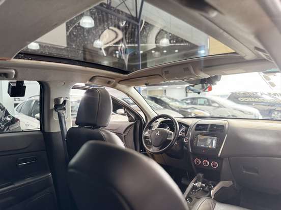 MITSUBISHI-ASX-2017