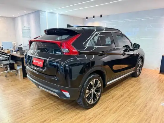MITSUBISHI-ECLIPSE CROSS-2019
