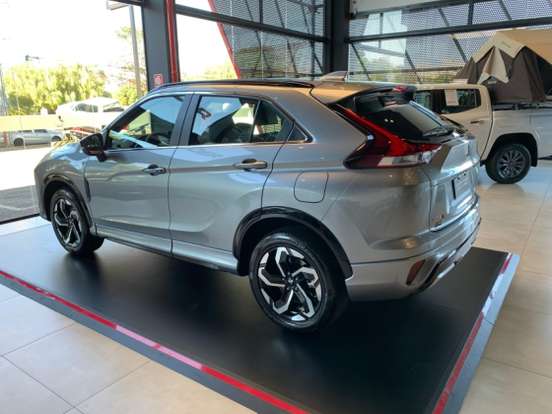 MITSUBISHI-ECLIPSE CROSS-1.5 MIVEC TURBO GASOLINA HPE-S S-AWC CVT MITSUBISHI-ECLIPSE CROSS-2026