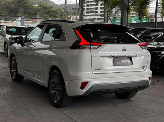 MITSUBISHI-ECLIPSE CROSS-2024