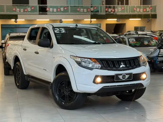 MITSUBISHI L200 TRITON 2.4 16V TURBO DIESEL GL CD 4X4 MANUAL