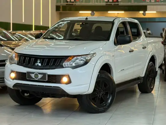 MITSUBISHI-L200 TRITON-2.4 16V TURBO DIESEL GL CD 4X4 MANUAL MITSUBISHI-L200 TRITON-2023