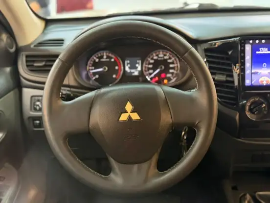 MITSUBISHI-L200 TRITON-2023