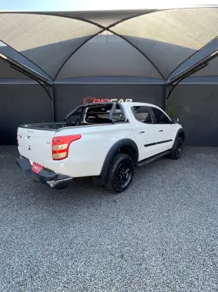 MITSUBISHI-L200 TRITON-2020