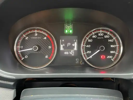 MITSUBISHI-L200 TRITON-2020