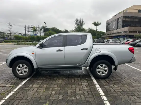 MITSUBISHI-L200 TRITON-2015