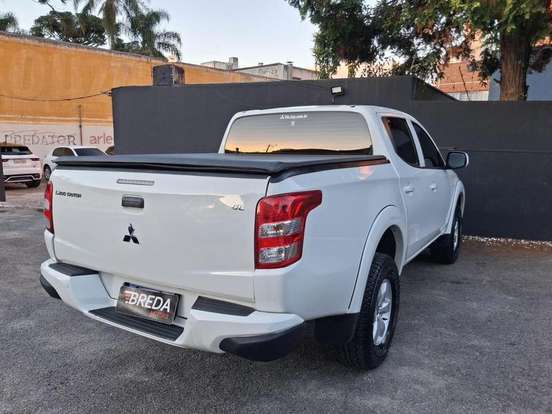 MITSUBISHI-L200 TRITON-2023