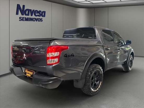 MITSUBISHI-L200 TRITON-2.4 16V TURBO DIESEL OUTDOOR GLS CD 4X4 AUTOMÁTICO MITSUBISHI-L200 TRITON-2021