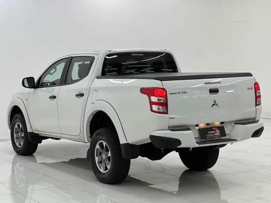 MITSUBISHI-L200 TRITON-2.4 16V TURBO DIESEL SPORT GLS CD 4P 4X4 AUTOMÁTICO MITSUBISHI-L200 TRITON-2021