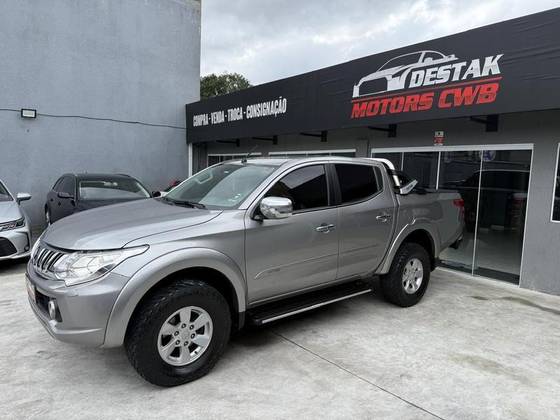 MITSUBISHI L200 TRITON 2.4 16V TURBO DIESEL SPORT HPE CD 4P 4X4 AUTOMÁTICO