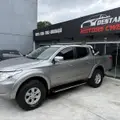 MITSUBISHI L200 TRITON 2.4 16V TURBO DIESEL SPORT HPE CD 4P 4X4 AUTOMÁTICO MITSUBISHI L200 TRITON 2.4 16V TURBO DIESEL SPORT HPE CD 4P 4X4 AUTOMÁTICO