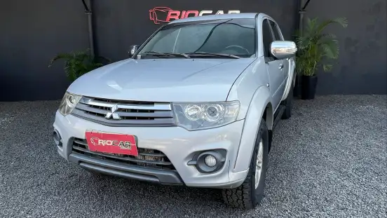 MITSUBISHI-L200 TRITON-3.2 HPE 4X4 CD 16V TURBO INTERCOOLER DIESEL 4P AUTOMÁTICO MITSUBISHI-L200 TRITON-2014
