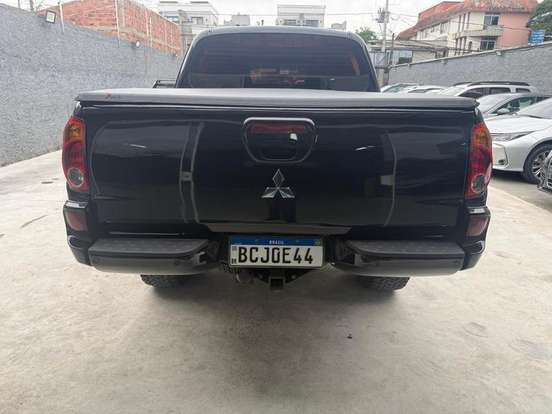MITSUBISHI-L200 TRITON-2011