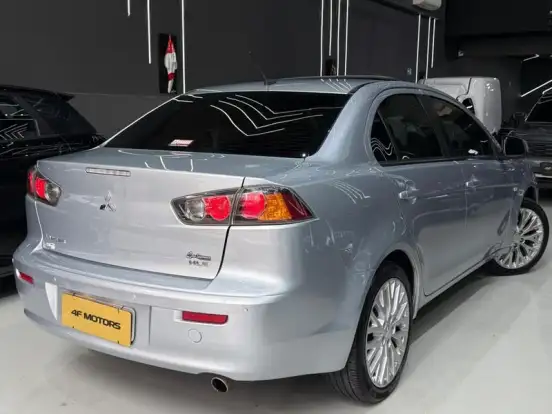 MITSUBISHI-LANCER-2.0 HLE 16V GASOLINA 4P AUTOMÁTICO MITSUBISHI-LANCER-2016