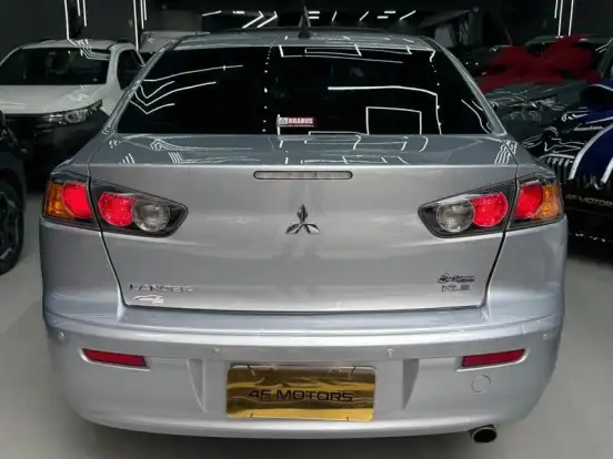 MITSUBISHI-LANCER-2.0 HLE 16V GASOLINA 4P AUTOMÁTICO MITSUBISHI-LANCER-2016