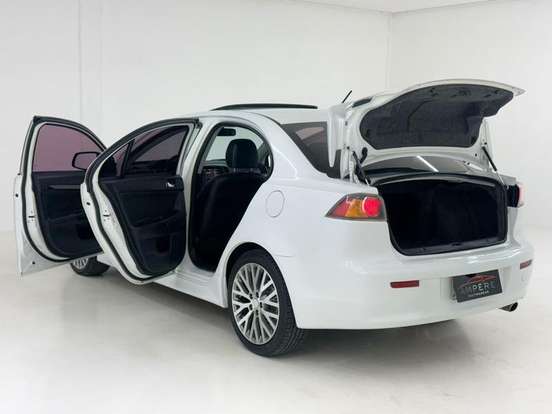 MITSUBISHI-LANCER-2.0 16V GASOLINA 4P AUTOMÁTICO MITSUBISHI-LANCER-2015