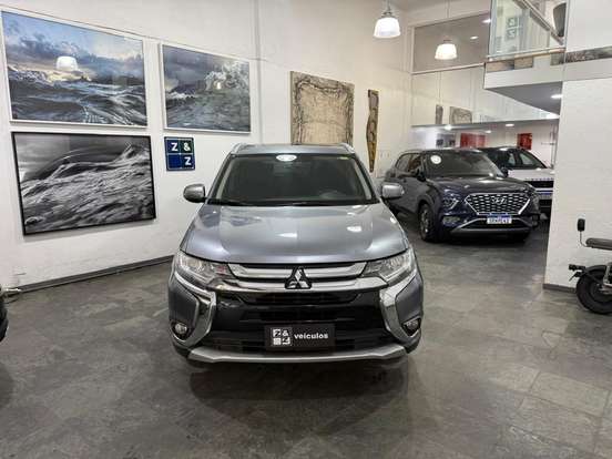 MITSUBISHI-OUTLANDER-2.0 16V GASOLINA 4P AUTOMÁTICO MITSUBISHI-OUTLANDER-2016
