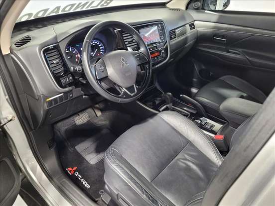 MITSUBISHI-OUTLANDER-2.0 MIVEC GASOLINA HPE AUTOMÁTICO MITSUBISHI-OUTLANDER-2018