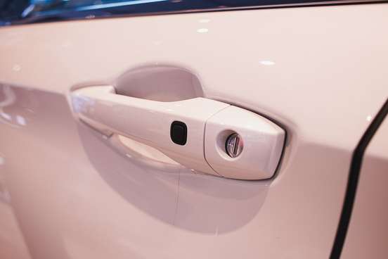 MITSUBISHI-OUTLANDER-2.4 PHEV SIGNATURE S-AWC DHT MITSUBISHI-OUTLANDER-2025