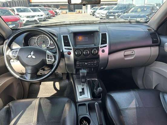 MITSUBISHI-PAJERO-3.2 4X4 16V TURBO INTERCOOLER DIESEL 4P AUTOMÁTICO MITSUBISHI-PAJERO-2015