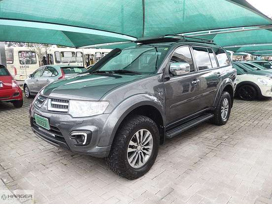MITSUBISHI-PAJERO-3.2 HPE 4X4 7 LUGARES 16V TURBO INTERCOOLER DIESEL 4P AUTOMÁTICO MITSUBISHI-PAJERO-2017