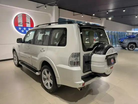 MITSUBISHI-PAJERO FULL-2013