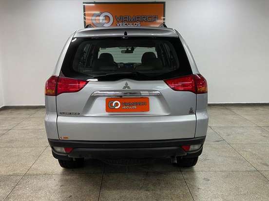 MITSUBISHI-PAJERO FULL-2010