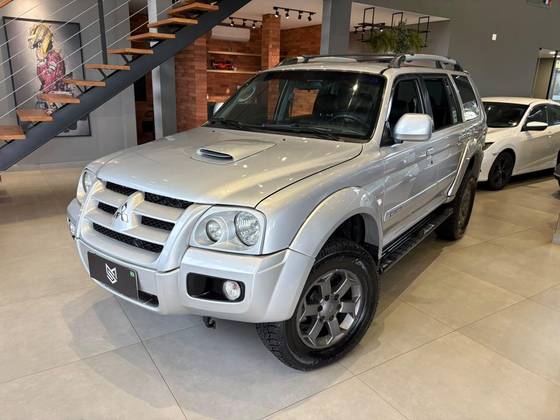 MITSUBISHI PAJERO SPORT 3.5 HPE 4X4 V6 24V FLEX 4P AUTOMÁTICO