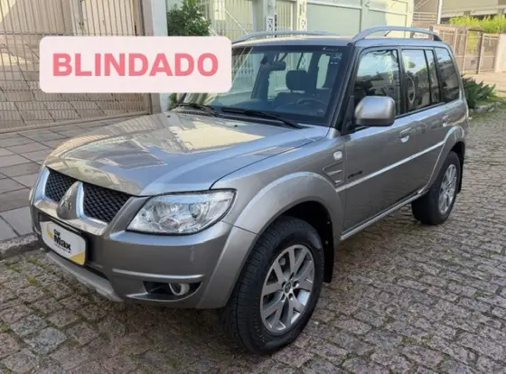 MITSUBISHI PAJERO TR4 2.0 4X4 16V 140CV FLEX 4P AUTOMÁTICO