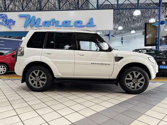 MITSUBISHI-PAJERO TR4-2.0 4X2 16V 140CV FLEX 4P MANUAL MITSUBISHI-PAJERO TR4-2013