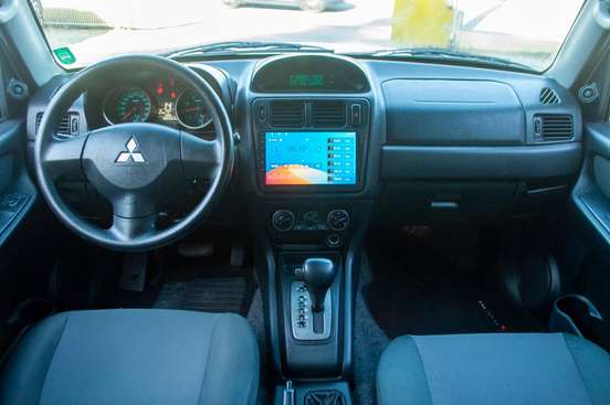 MITSUBISHI-PAJERO TR4-2015