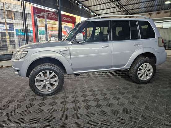 MITSUBISHI-PAJERO TR4-2010
