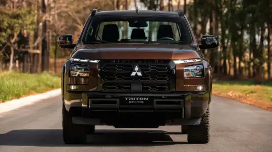 MITSUBISHI-TRITON-2026