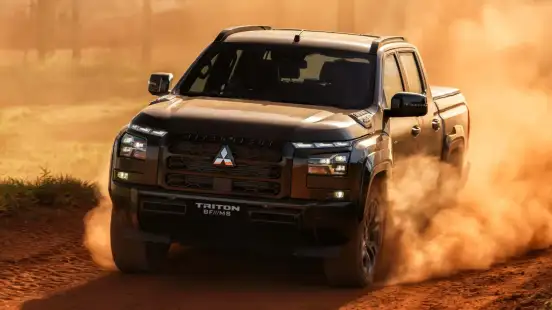 MITSUBISHI-TRITON-2026