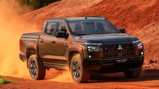 MITSUBISHI-TRITON-2026
