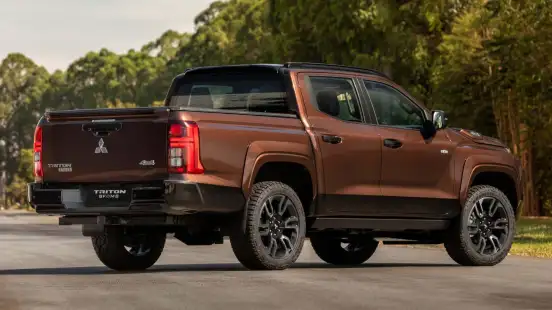 MITSUBISHI-TRITON-2026