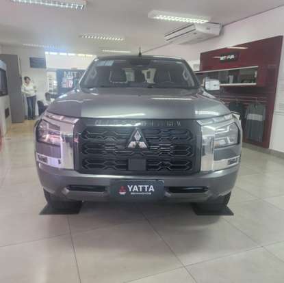 MITSUBISHI-TRITON-2025