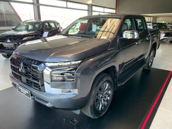 MITSUBISHI TRITON 2.4 BITURBO DIESEL CD HPE-S 4X4 AUTOMÁTICO