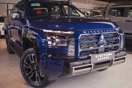 MITSUBISHI TRITON 2.4 BITURBO DIESEL CD KATANA 4X4 AUTOMÁTICO
