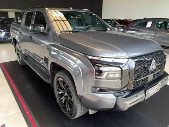 MITSUBISHI-TRITON-2026