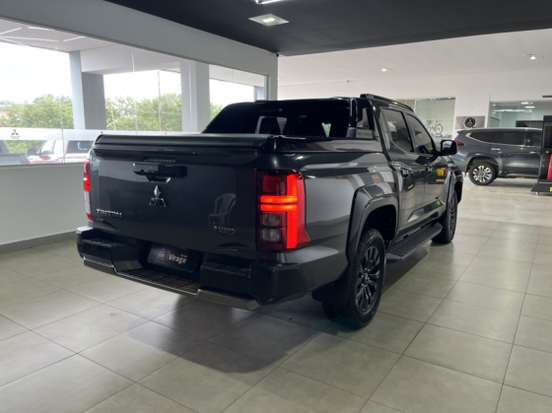 MITSUBISHI-TRITON-2.4 BITURBO DIESEL CD KATANA 4X4 AUTOMÁTICO MITSUBISHI-TRITON-2025