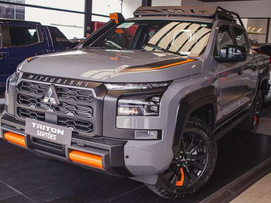 MITSUBISHI-TRITON-2.4 BITURBO DIESEL CD SAVANA 4X4 AUTOMÁTICO MITSUBISHI-TRITON-2026