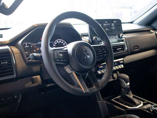 MITSUBISHI-TRITON-2.4 BITURBO DIESEL CD SAVANA 4X4 AUTOMÁTICO MITSUBISHI-TRITON-2026