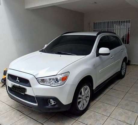 MITSUBISHI-ASX-2011
